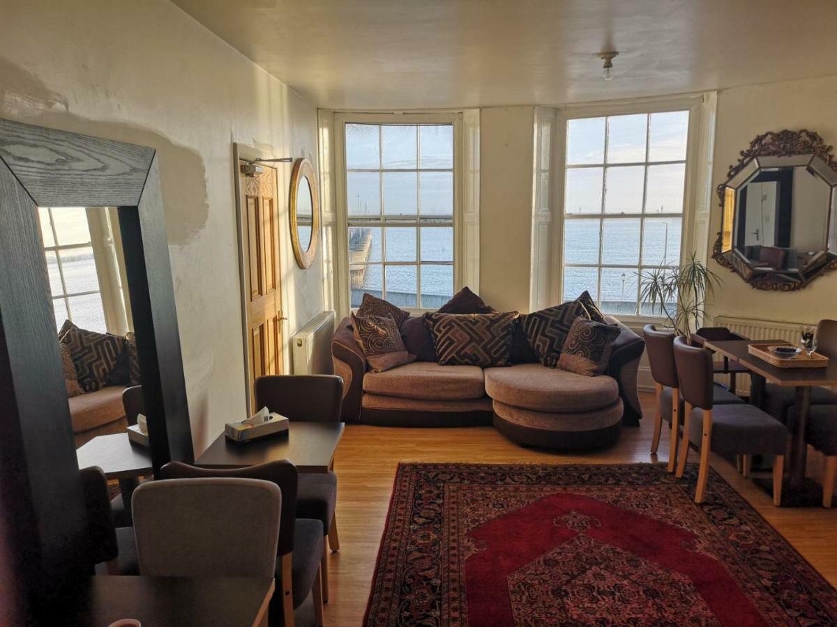 Whole Flat Next To Dover Port With Parking Extérieur photo