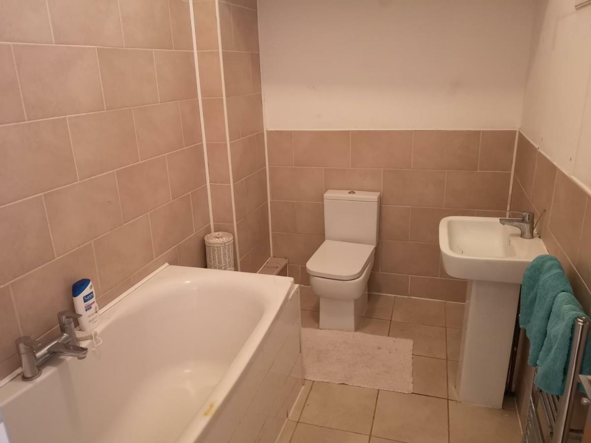 Whole Flat Next To Dover Port With Parking Extérieur photo